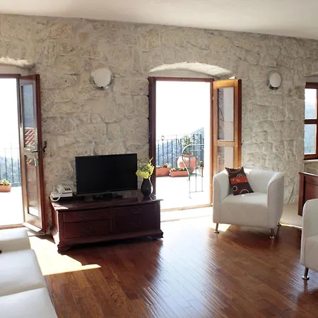 Kapetan In Srida Sela Mit Panoramablick By Interhome Zaostrog